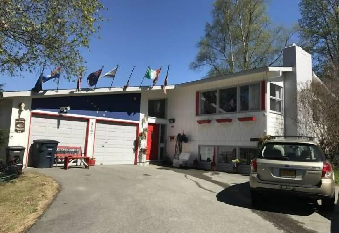 Alaska European Bed & Breakfast hotel hero