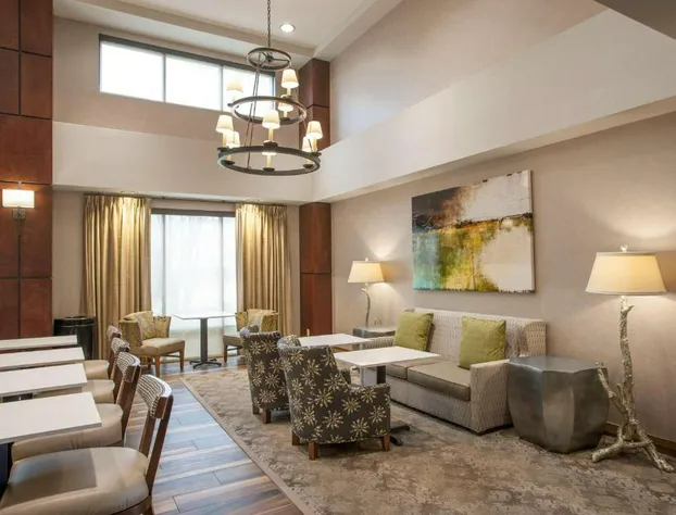 Hampton Inn & Suites Mobile Providence Park/Airport hotel detail image 3