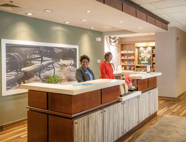 Hampton Inn & Suites Mobile Providence Park/Airport hotel detail image 3
