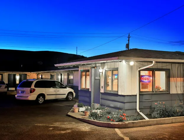 Blue Mountain Hotel hotel detail image 1