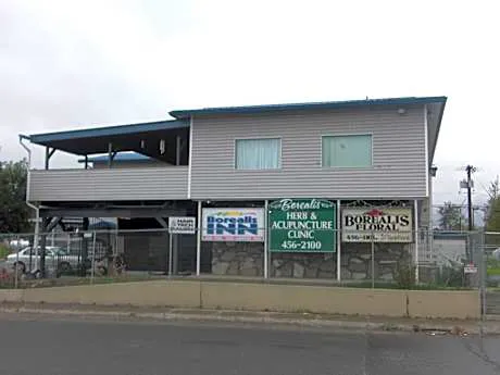 Borealis Inn hotel hero