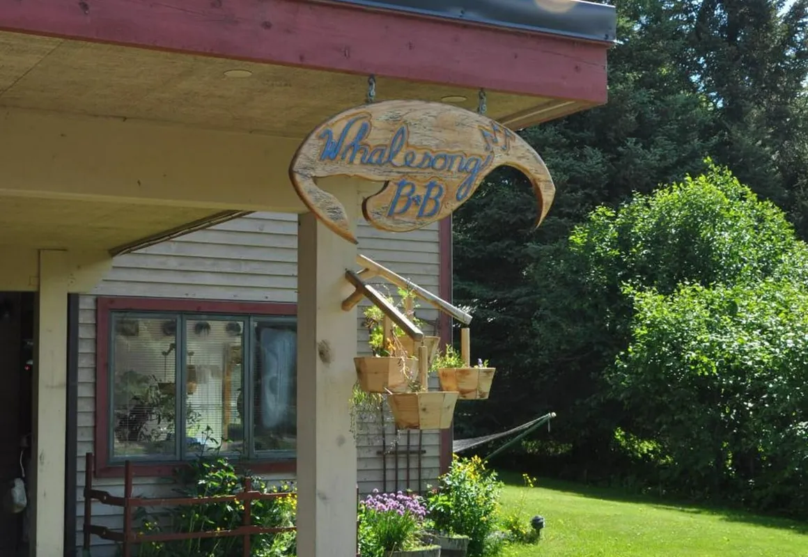 Whalesong Bed and Breakfast hotel hero