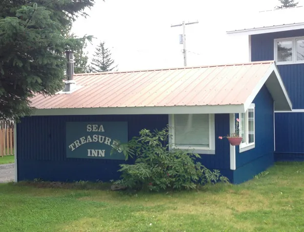 Sea Treasures Inn hotel detail image 3