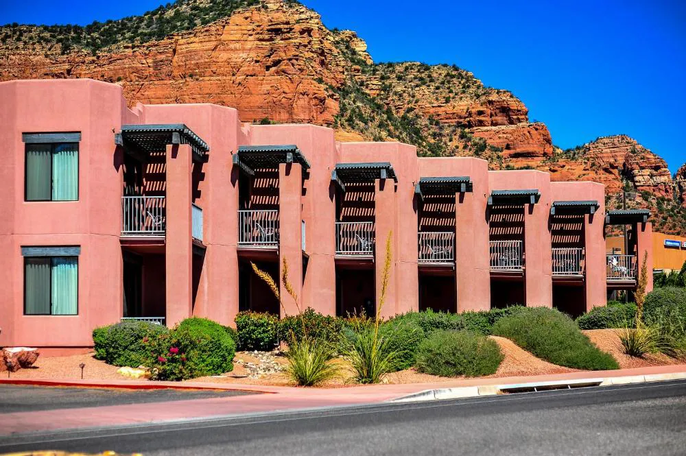 Bell Rock Inn hotel hero