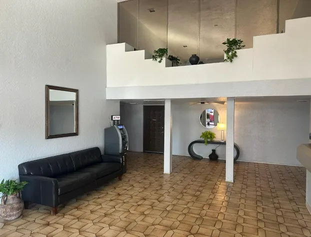 Premier Inns Metro Center hotel detail image 4