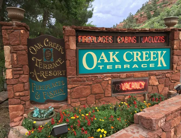 Oak Creek Terrace hotel detail image 1