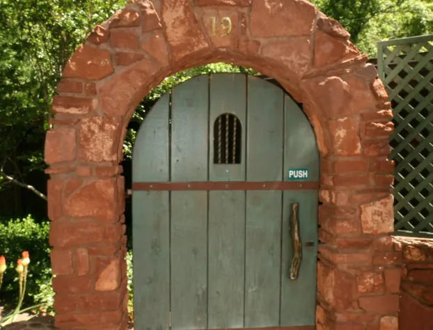 Oak Creek Terrace hotel detail image 3