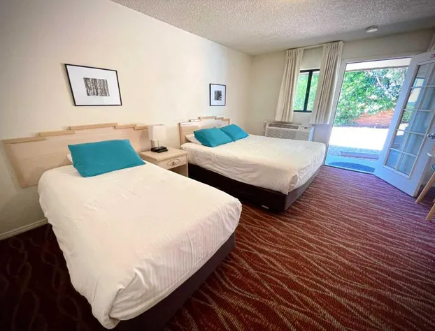 Sugar Loaf Lodge hotel detail image 3