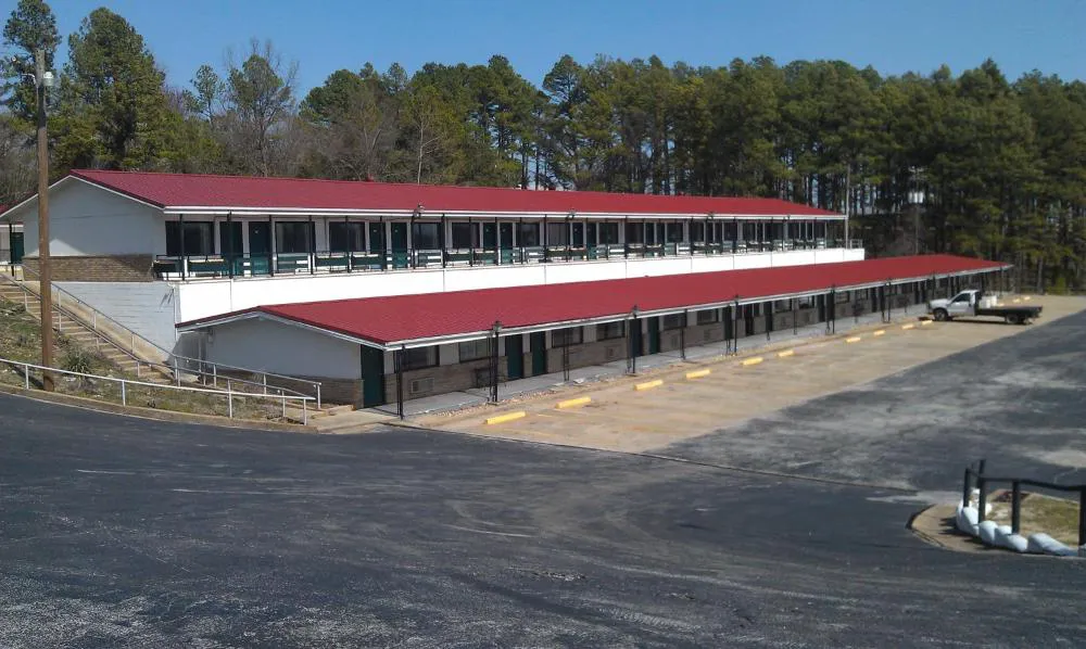 Family Budget Inn hotel hero