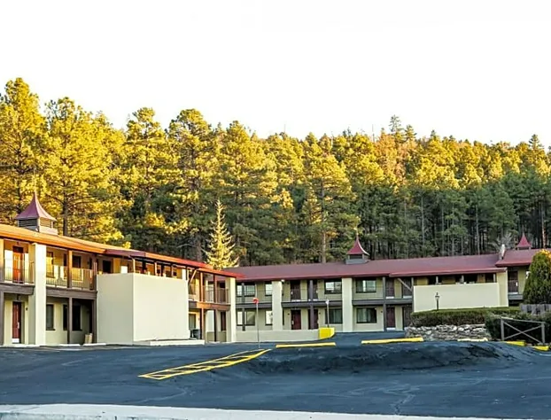 Red Roof Inn PLUS+ Williams – Grand Canyon hotel detail image 1