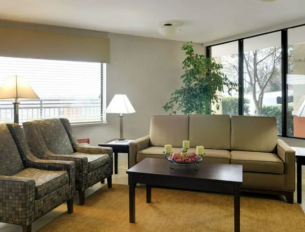 Quality Inn & Suites Clarksville hotel detail image 4