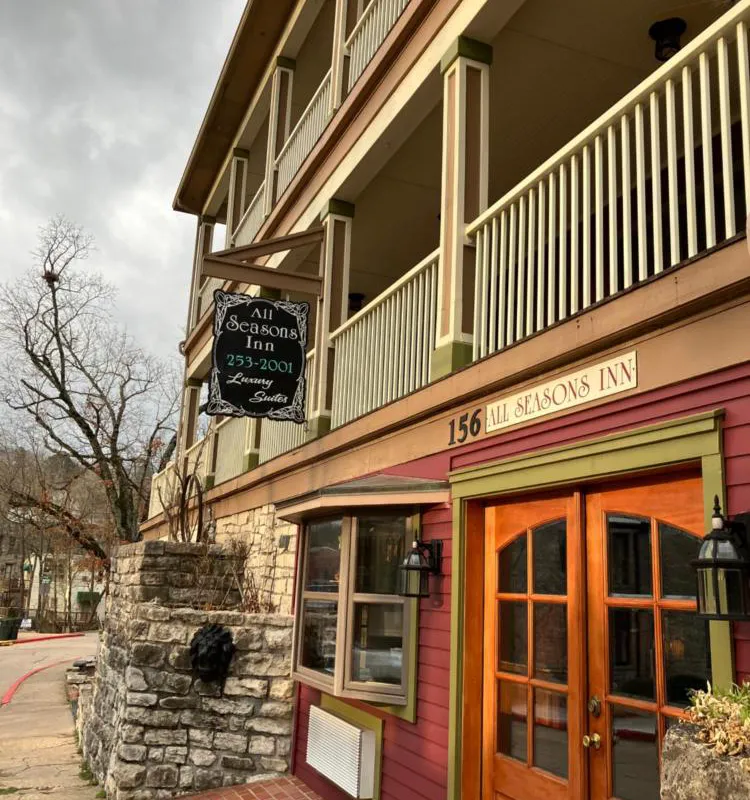 All Seasons Inn hotel hero