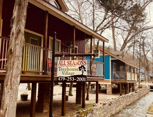 All Seasons Inn hotel detail image 1