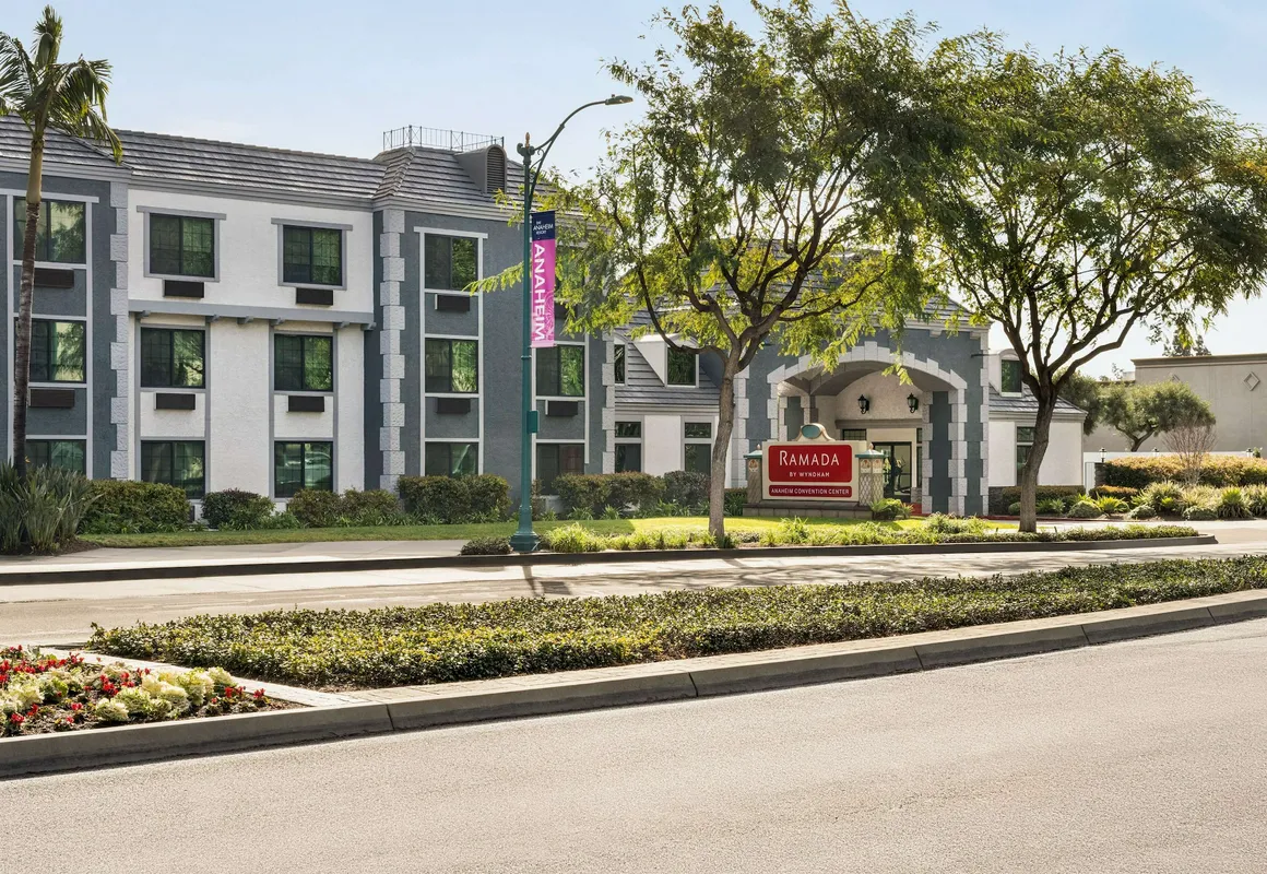 Ramada by Wyndham Anaheim Convention Center hotel hero
