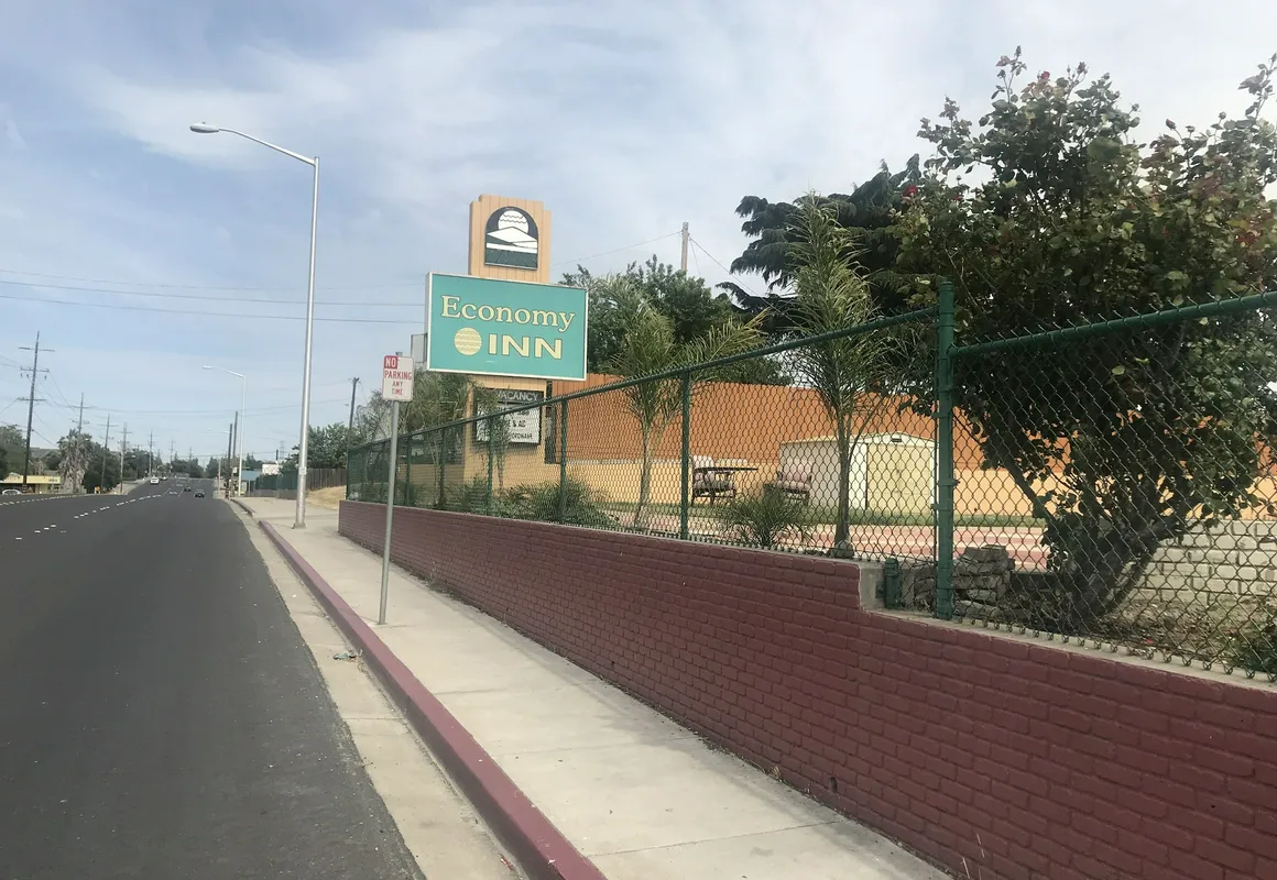 Economy Inn Antioch hotel hero