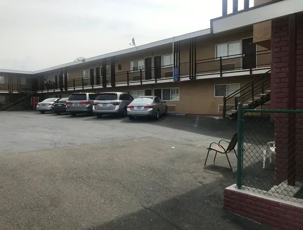 Economy Inn Antioch hotel detail image 2