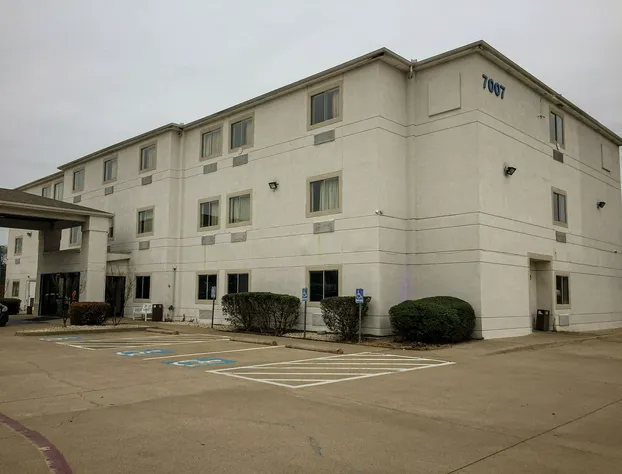 Motel 6 Woodway, TX hotel detail image 3
