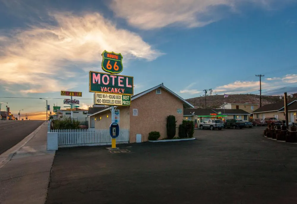 Route 66 Motel hotel hero