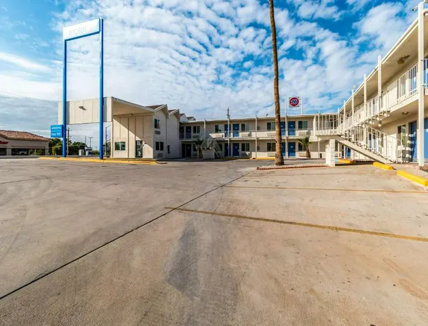 Motel 6 Blythe, CA - South hotel detail image 4