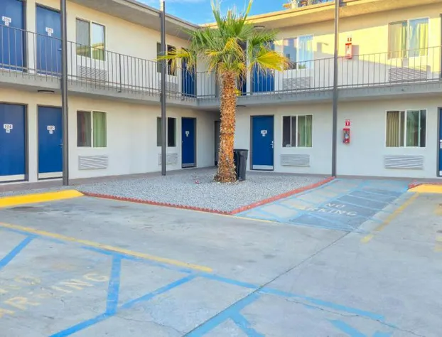 Motel 6 Blythe, CA - South hotel detail image 4