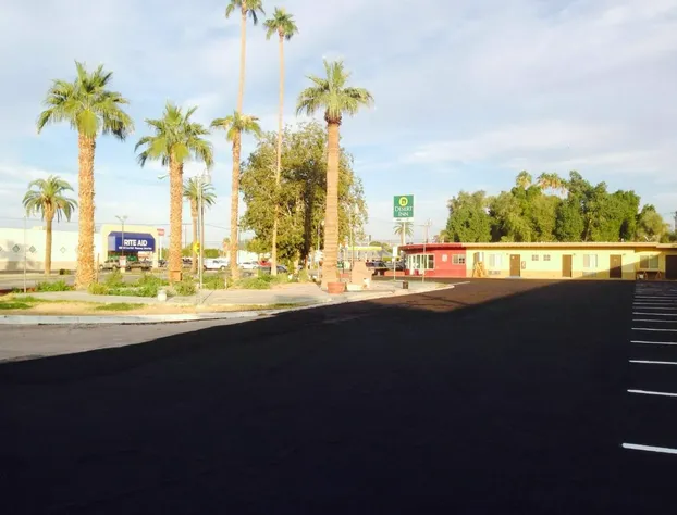 Desert Inn hotel detail image 4