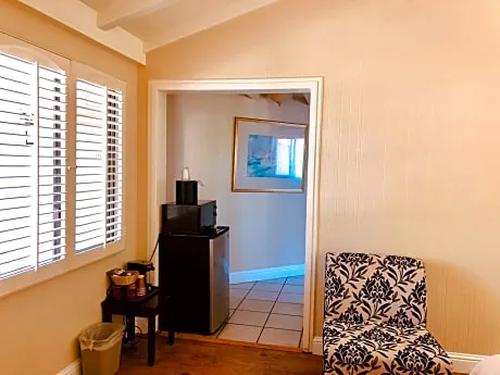 Carmel Resort Inn hotel detail image 1