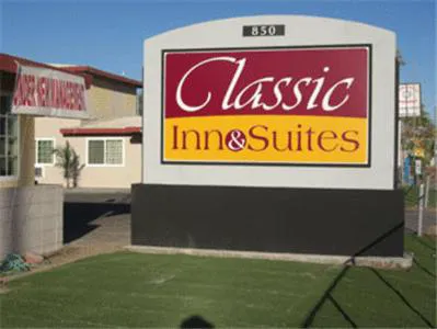 Classic Inn & Suites hotel hero