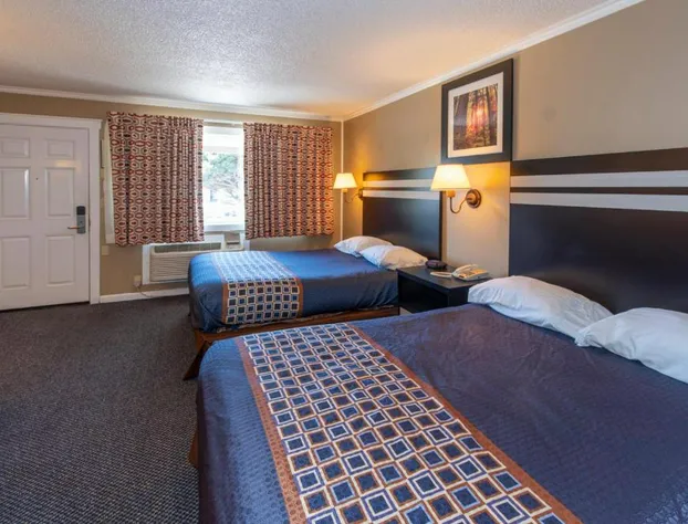 Surf Motel and Gardens hotel detail image 2