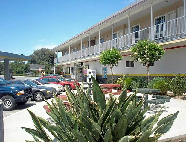 Garlic Farm Inn hotel detail image 4