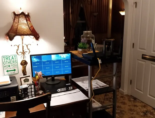 All Season's Groveland Inn hotel detail image 4