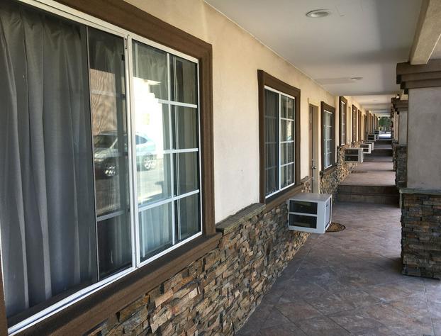 Bartlett Motel hotel detail image 4