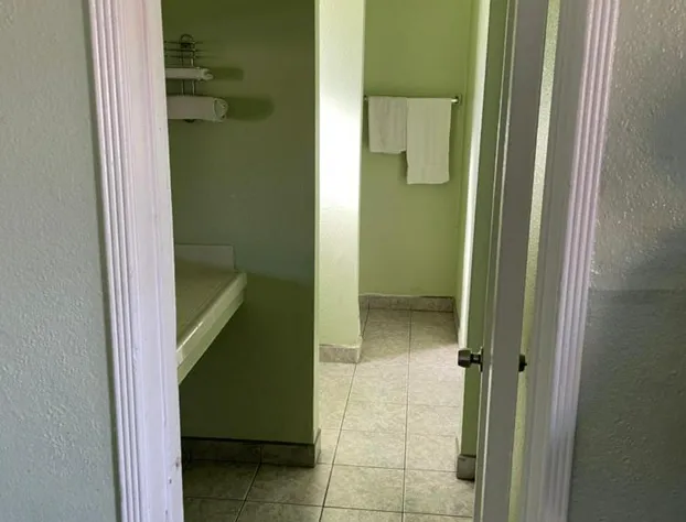 Ramona Motel hotel detail image 3