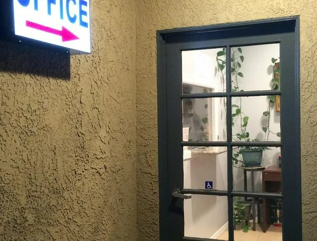 Royal Inn hotel detail image 3