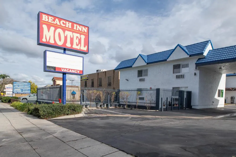 Beach Inn - A Huntington Beach Motel hotel hero