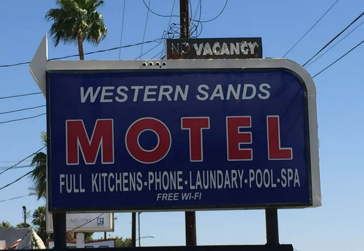 Western Sands Motel hotel hero