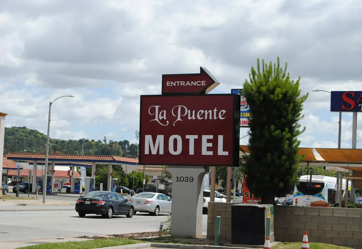 La Puente Inn hotel hero