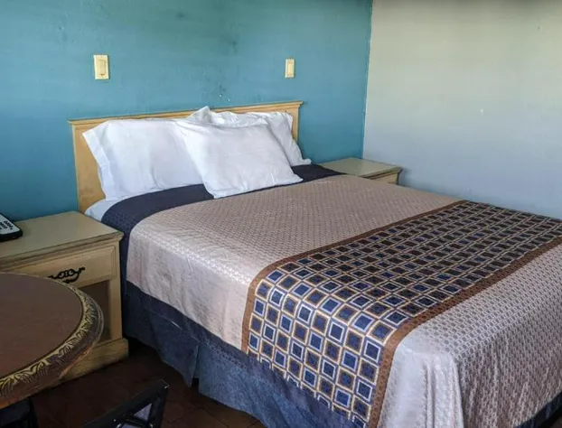 Eagle Inn Motel hotel detail image 4