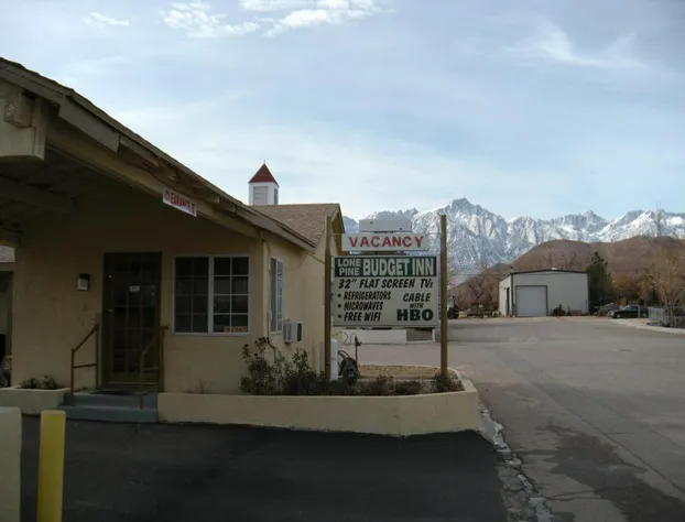 Lone Pine Budget Inn hotel detail image 3
