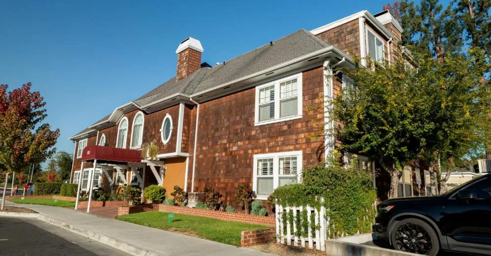 Elm House Inn hotel hero