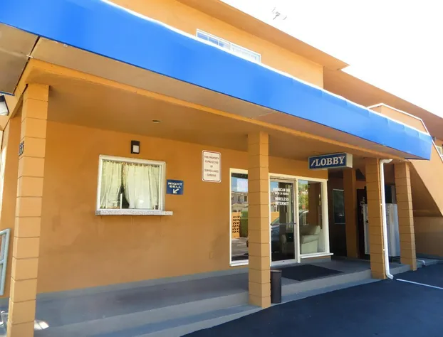 American Inn Ontario hotel detail image 2