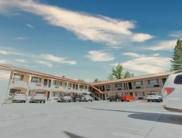 The Yosemite Inn hotel detail image 1