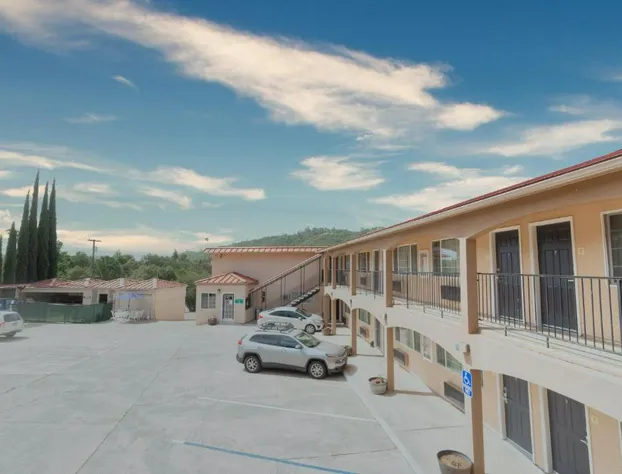 The Yosemite Inn hotel detail image 2