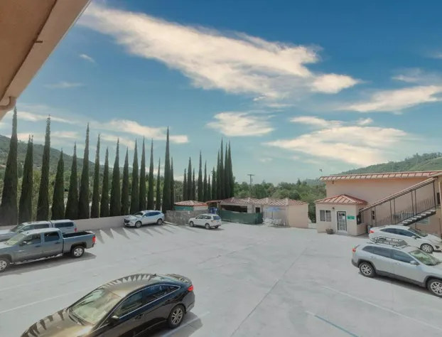 The Yosemite Inn hotel detail image 4