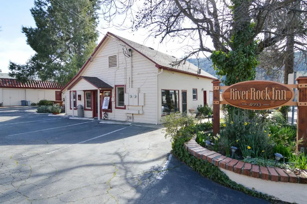 River Rock Inn hotel hero
