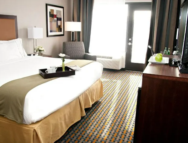 Holiday Inn Express Pembroke by IHG hotel detail image 3