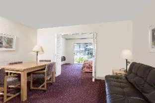 Days Inn by Wyndham Novato/San Francisco hotel detail image 2