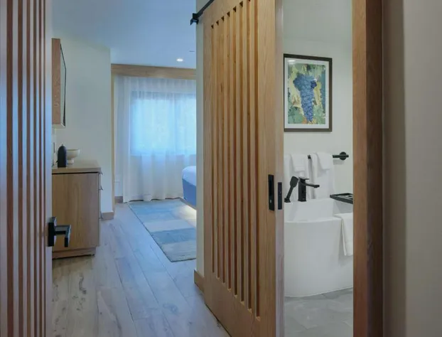 Embassy Suites by Hilton Napa Valley hotel detail image 2