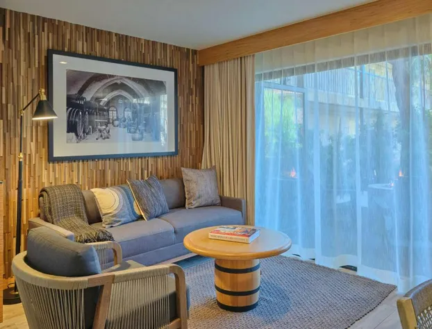 Embassy Suites by Hilton Napa Valley hotel detail image 3