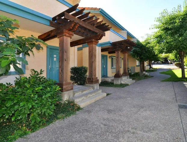 Marinwood Inn & Suites hotel detail image 2