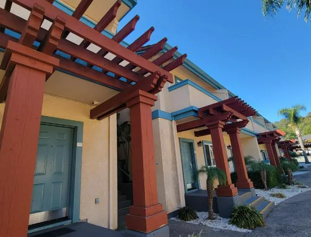 Marinwood Inn & Suites hotel detail image 3